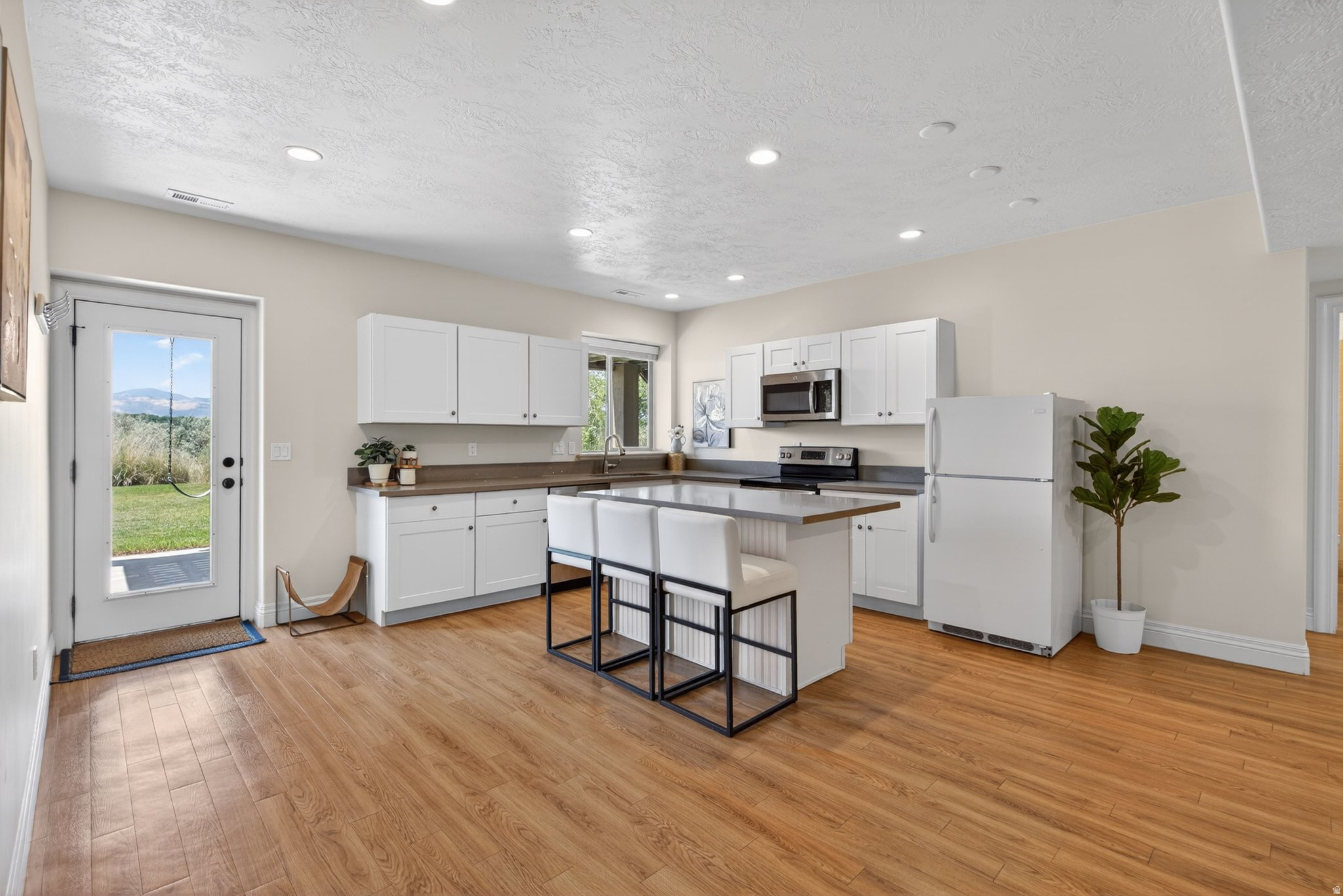 SPRING VIEW FARMS - Residential