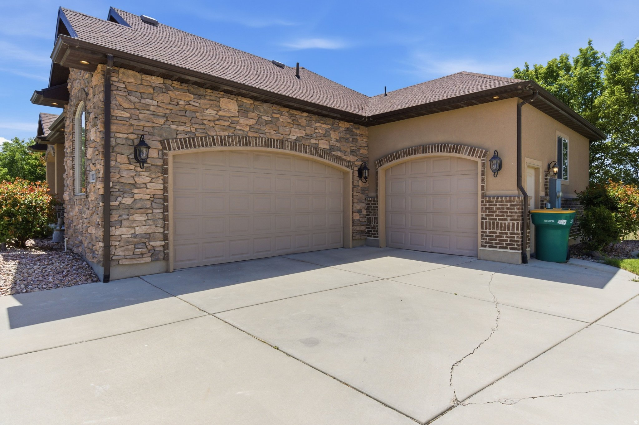 SPRING VIEW FARMS - Residential
