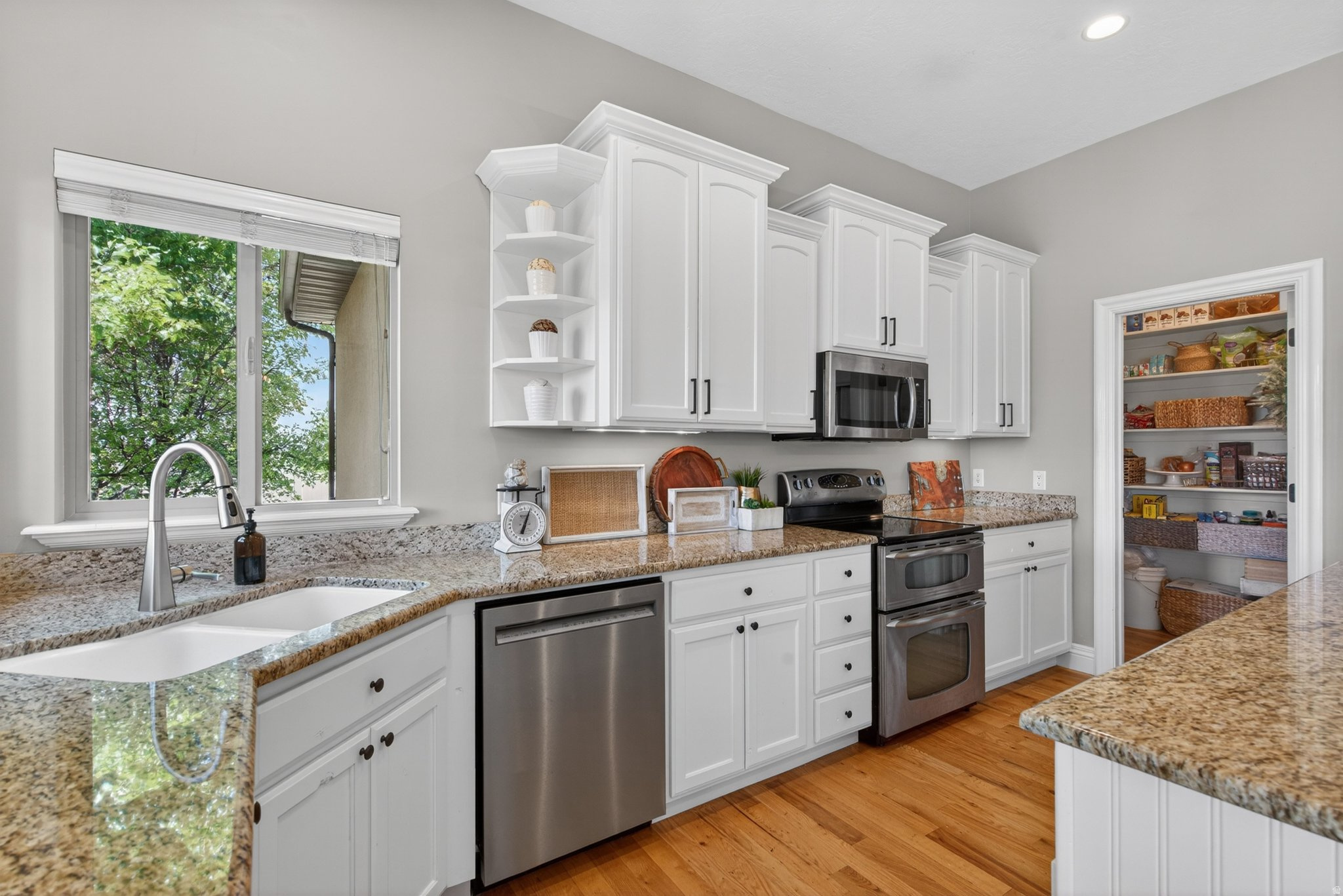 SPRING VIEW FARMS - Residential