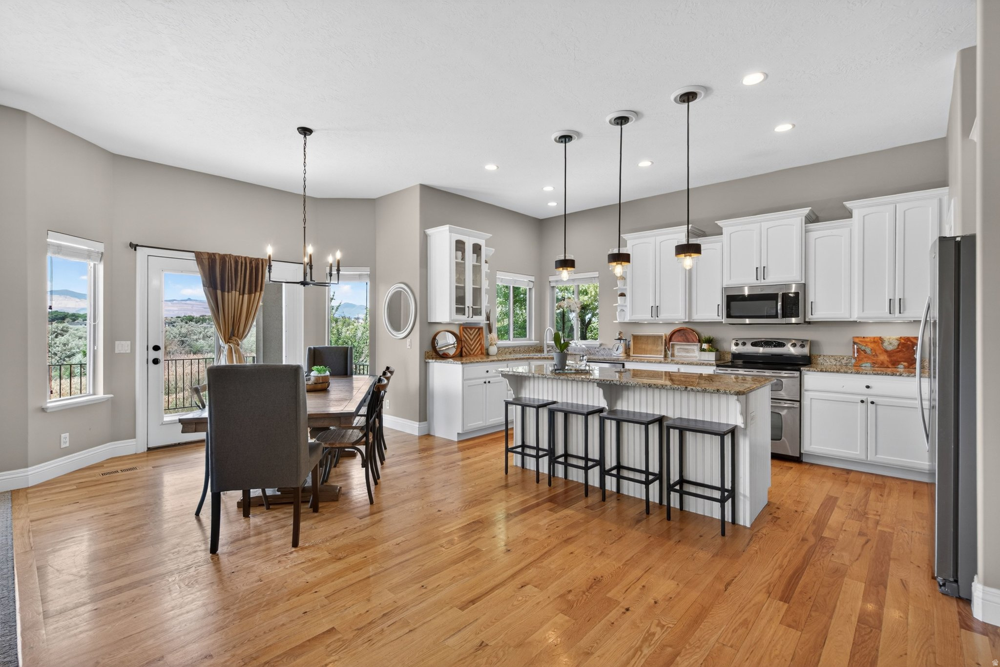 SPRING VIEW FARMS - Residential