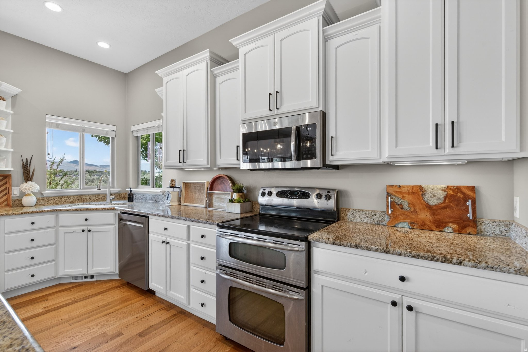 SPRING VIEW FARMS - Residential