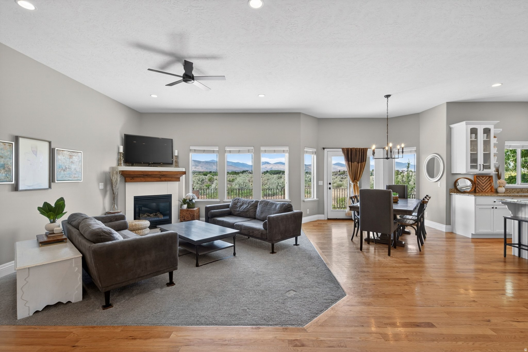 SPRING VIEW FARMS - Residential