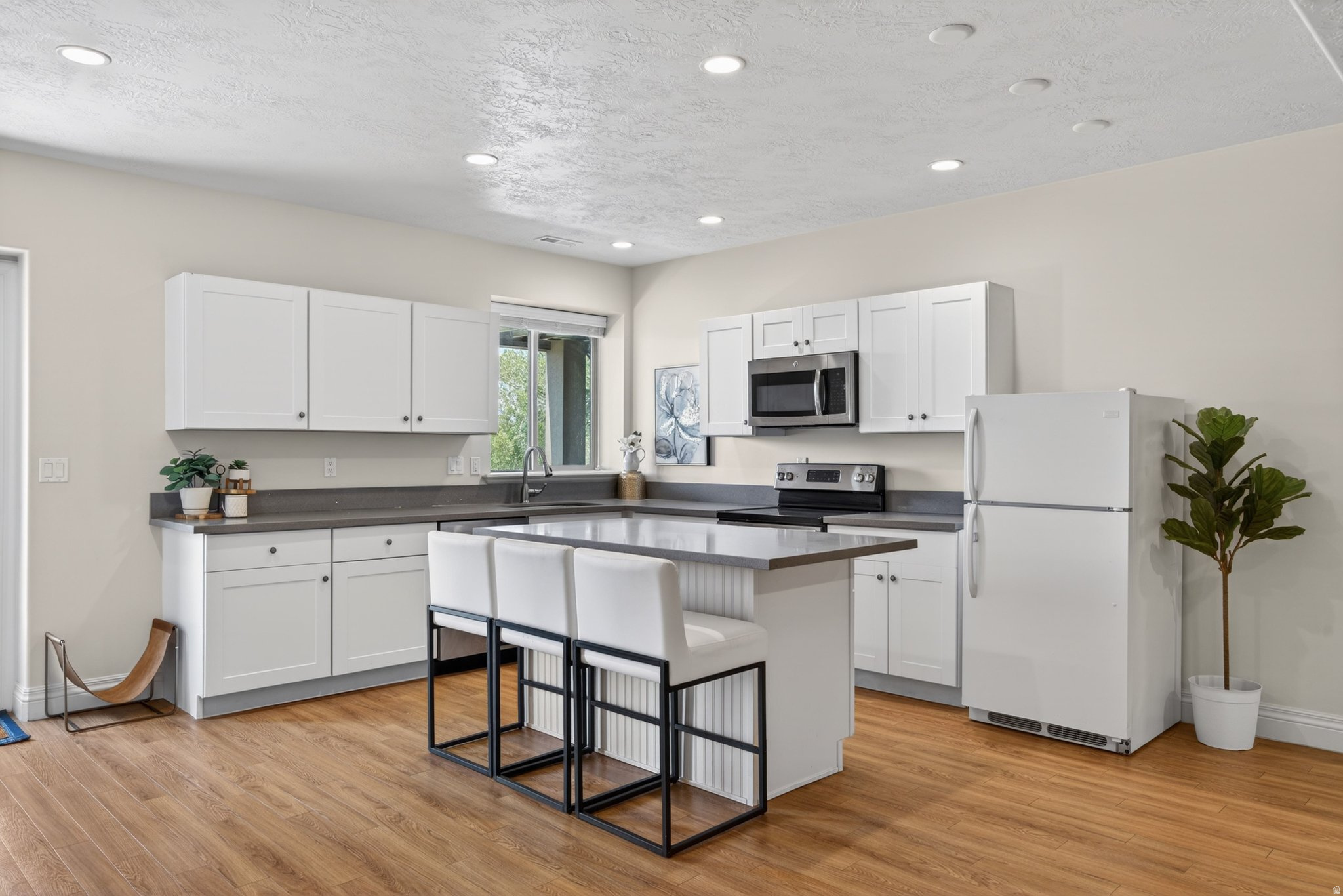 SPRING VIEW FARMS - Residential