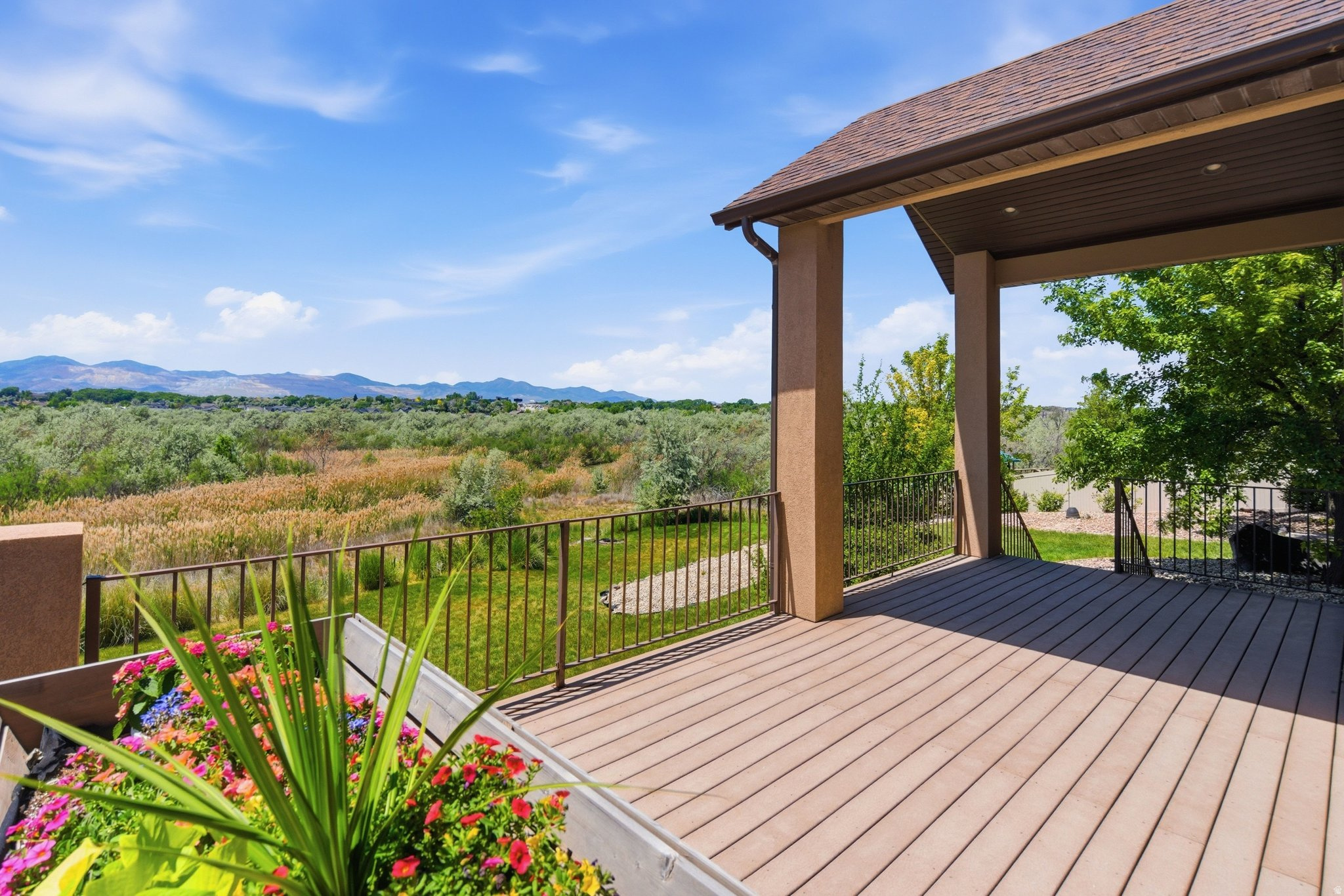SPRING VIEW FARMS - Residential
