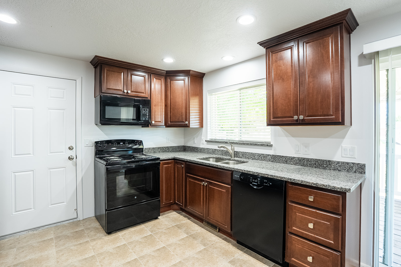 EAST CREST ESTATES - Residential