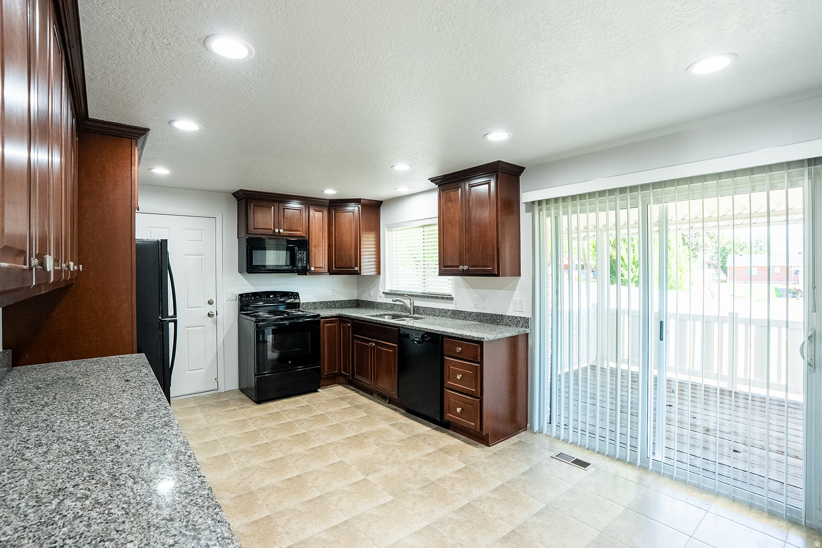 EAST CREST ESTATES - Residential