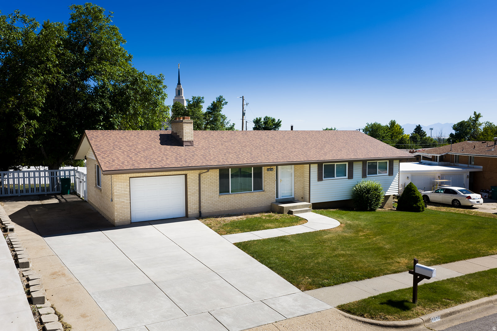 EAST CREST ESTATES - Residential