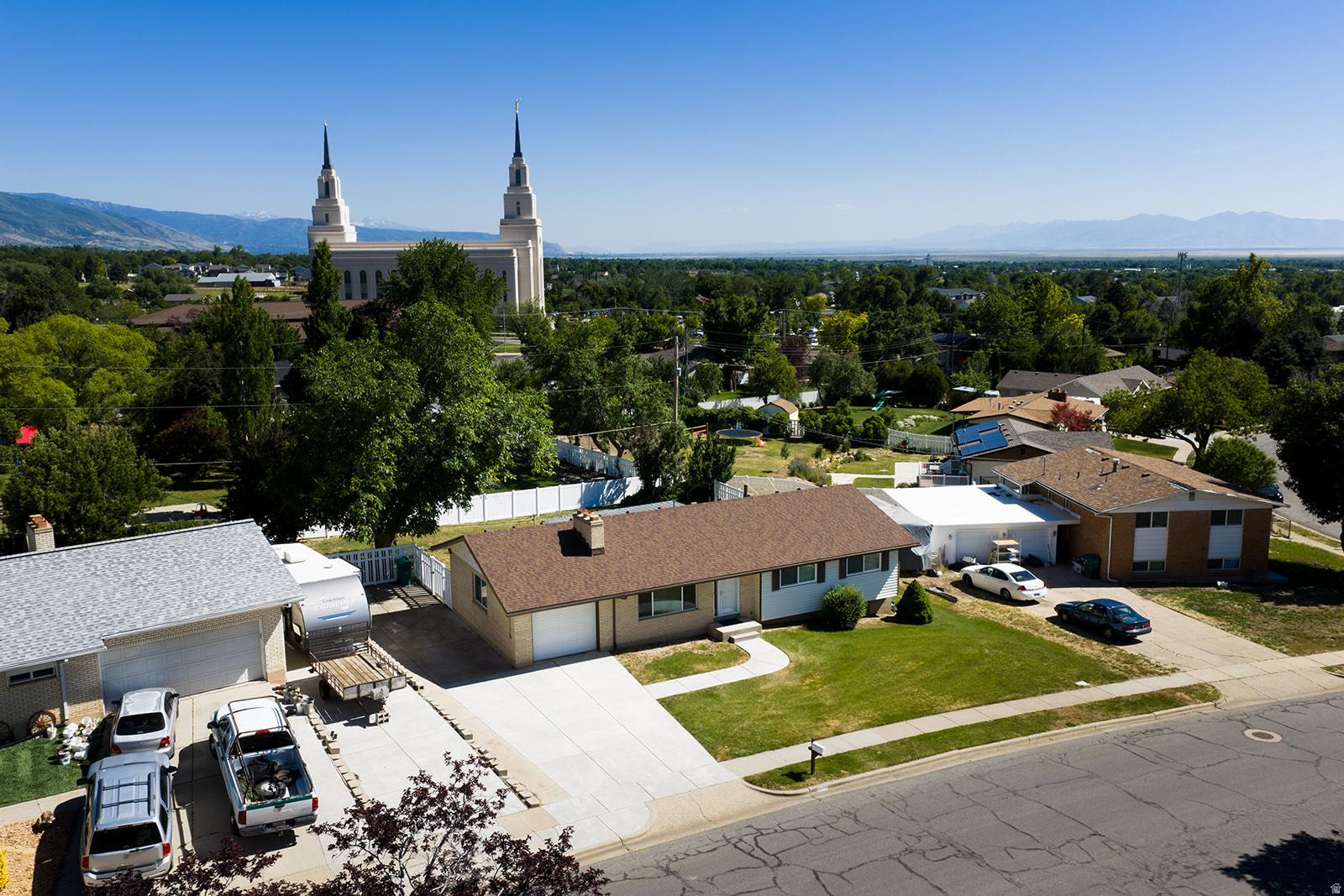 EAST CREST ESTATES - Residential