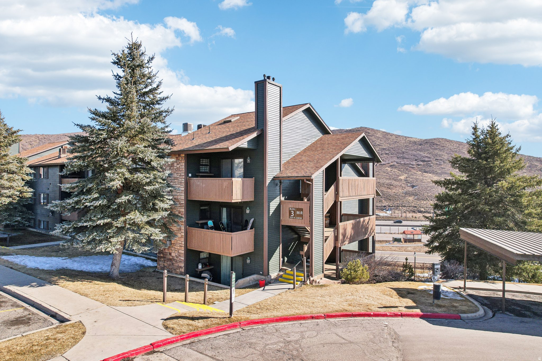 POWDERWOOD AT LANDMARK - Residential