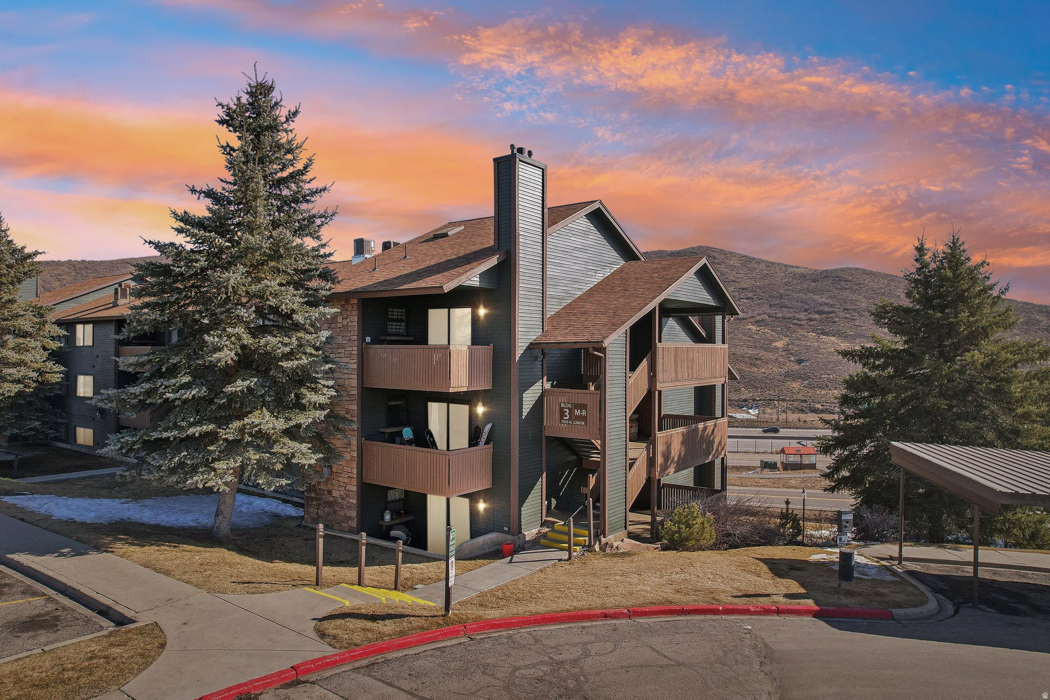 POWDERWOOD AT LANDMARK - Residential