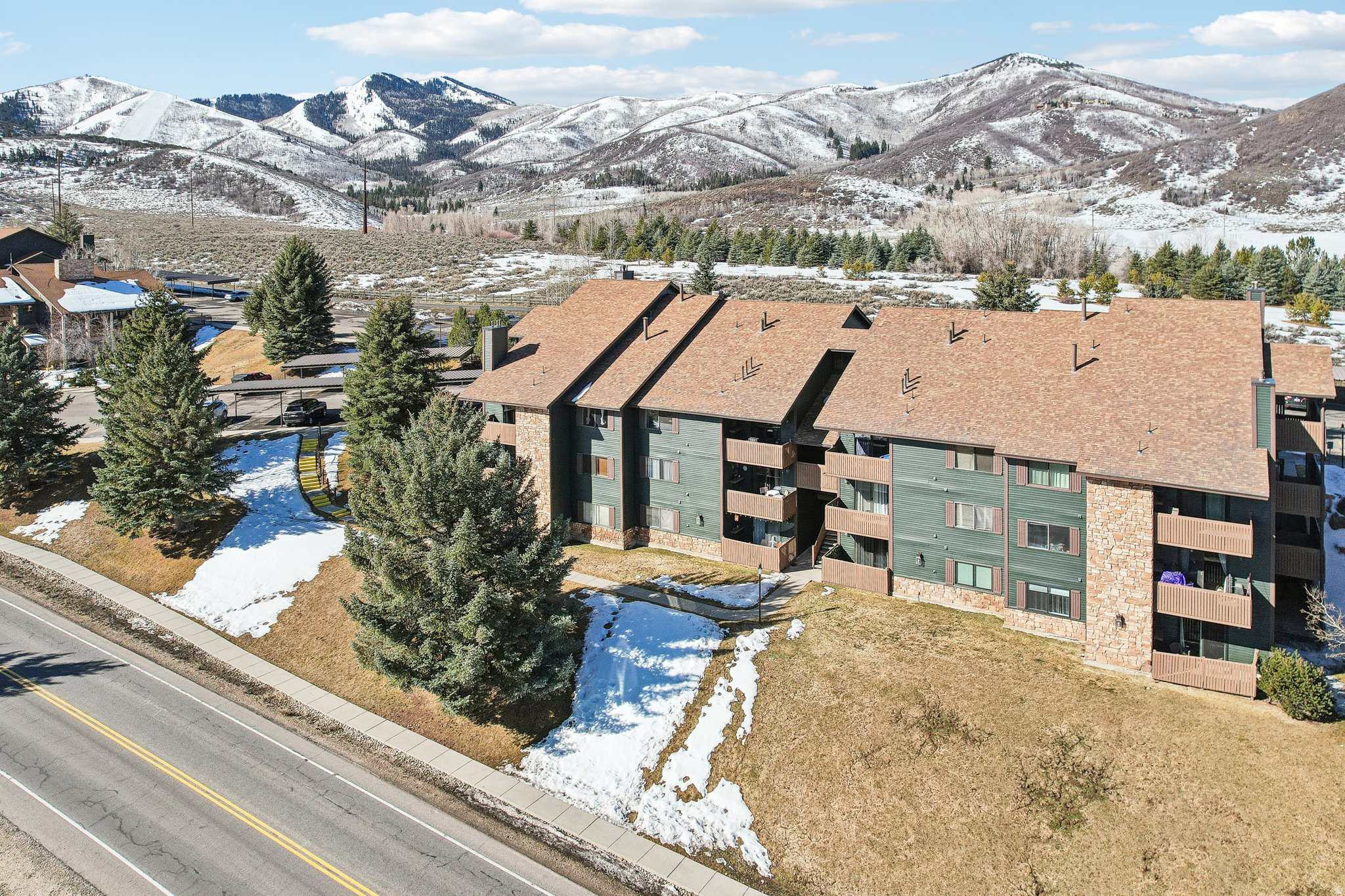 POWDERWOOD AT LANDMARK - Residential