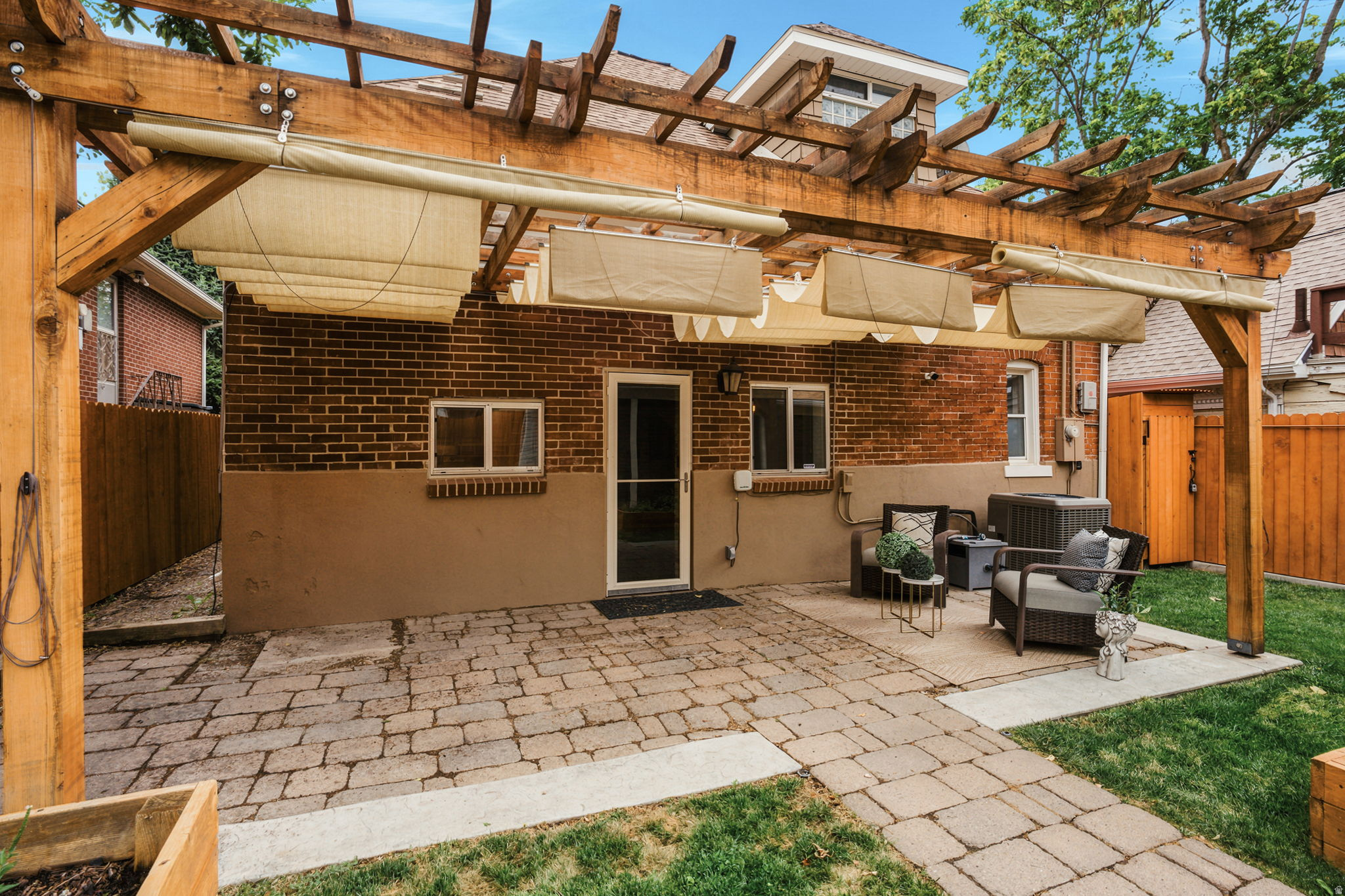 THE AVENUES - Residential