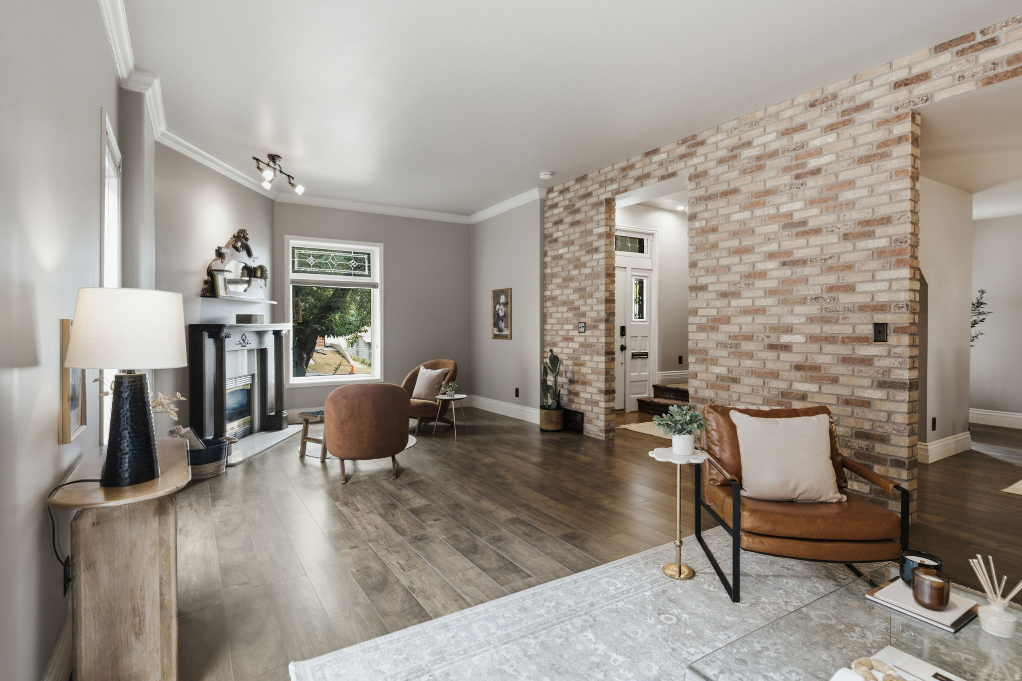 THE AVENUES - Residential