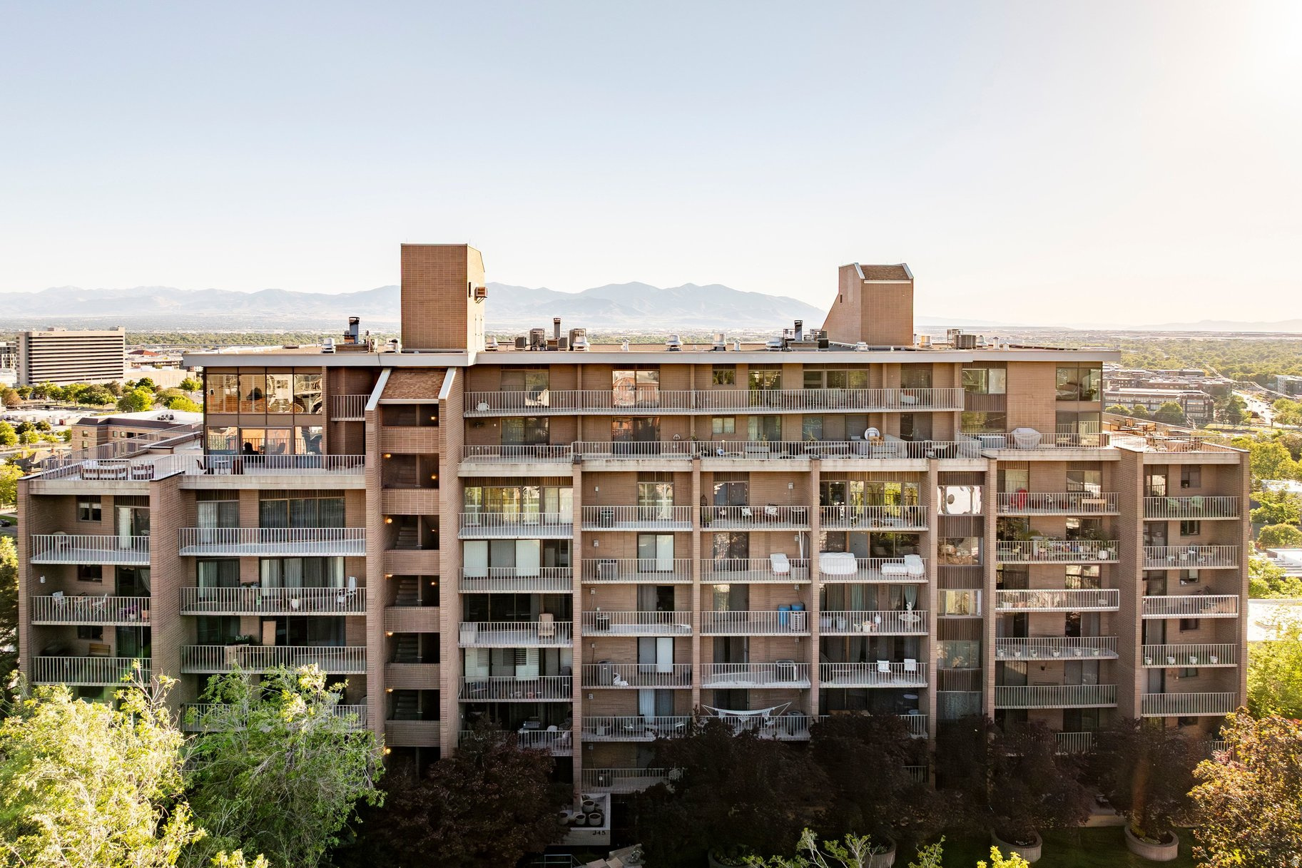 TREVI TOWERS CONDM - Residential Lease