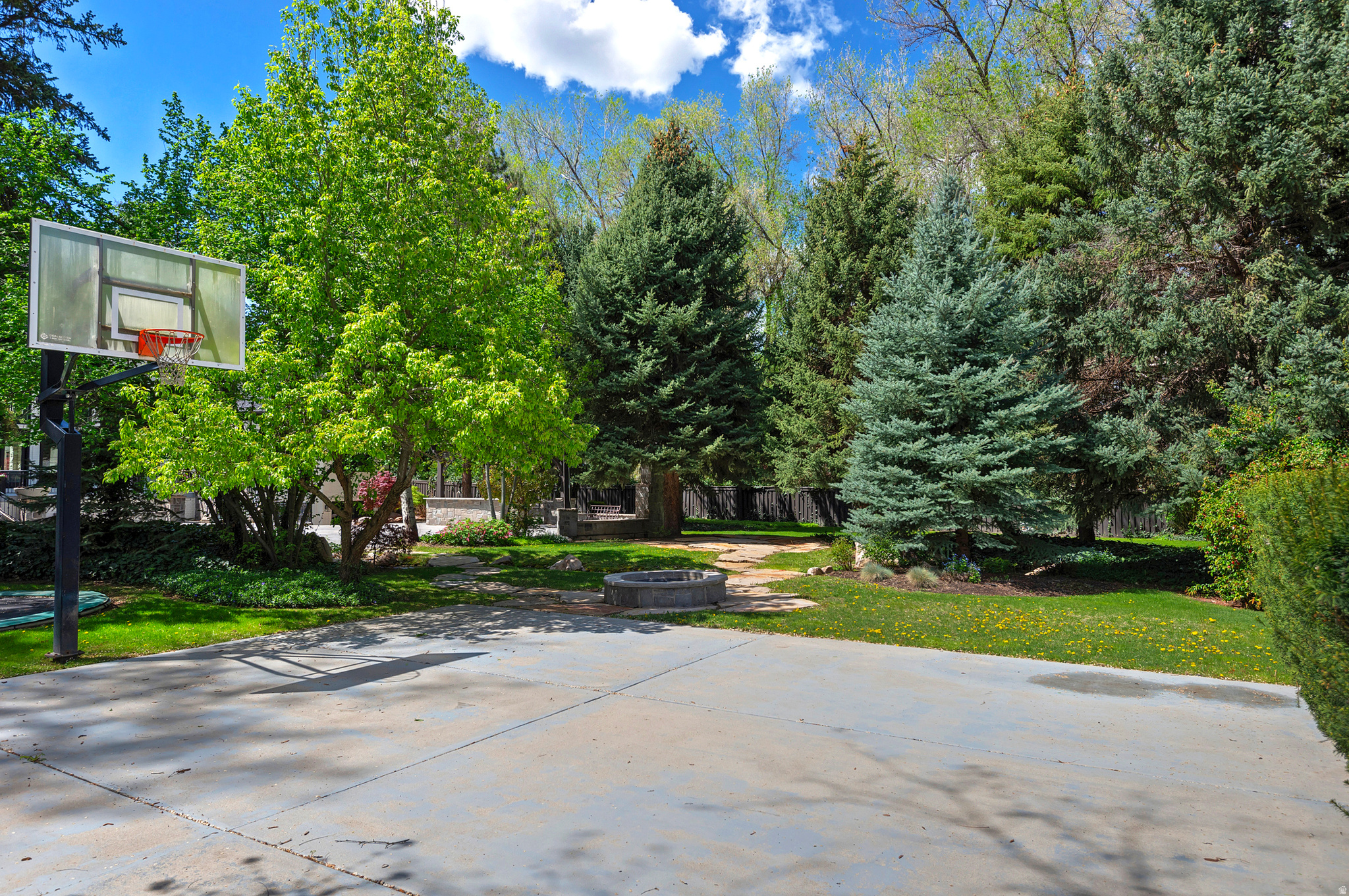 COTTONWOODS - Residential