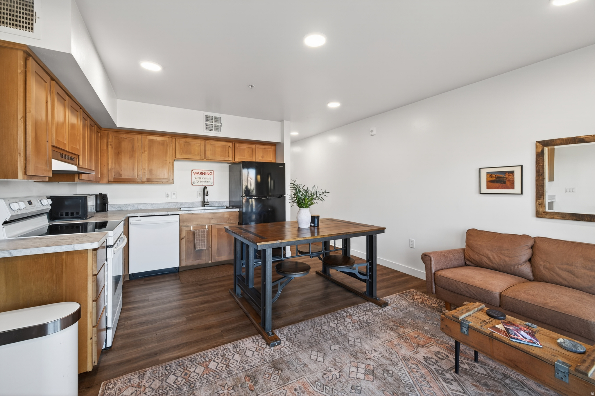 KANE CREEK CONDOS - Residential