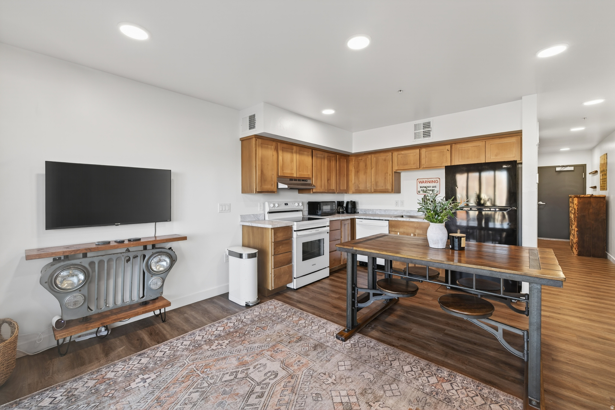 KANE CREEK CONDOS - Residential