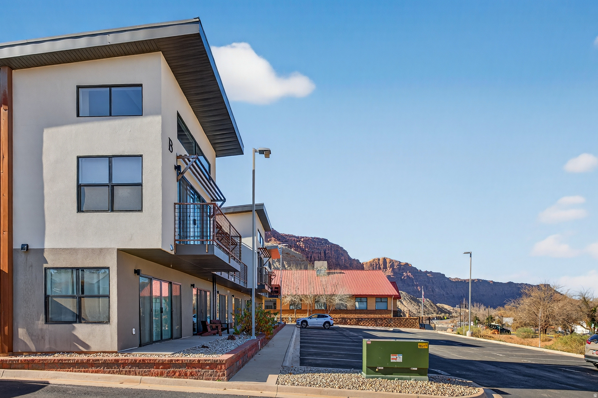 KANE CREEK CONDOS - Residential