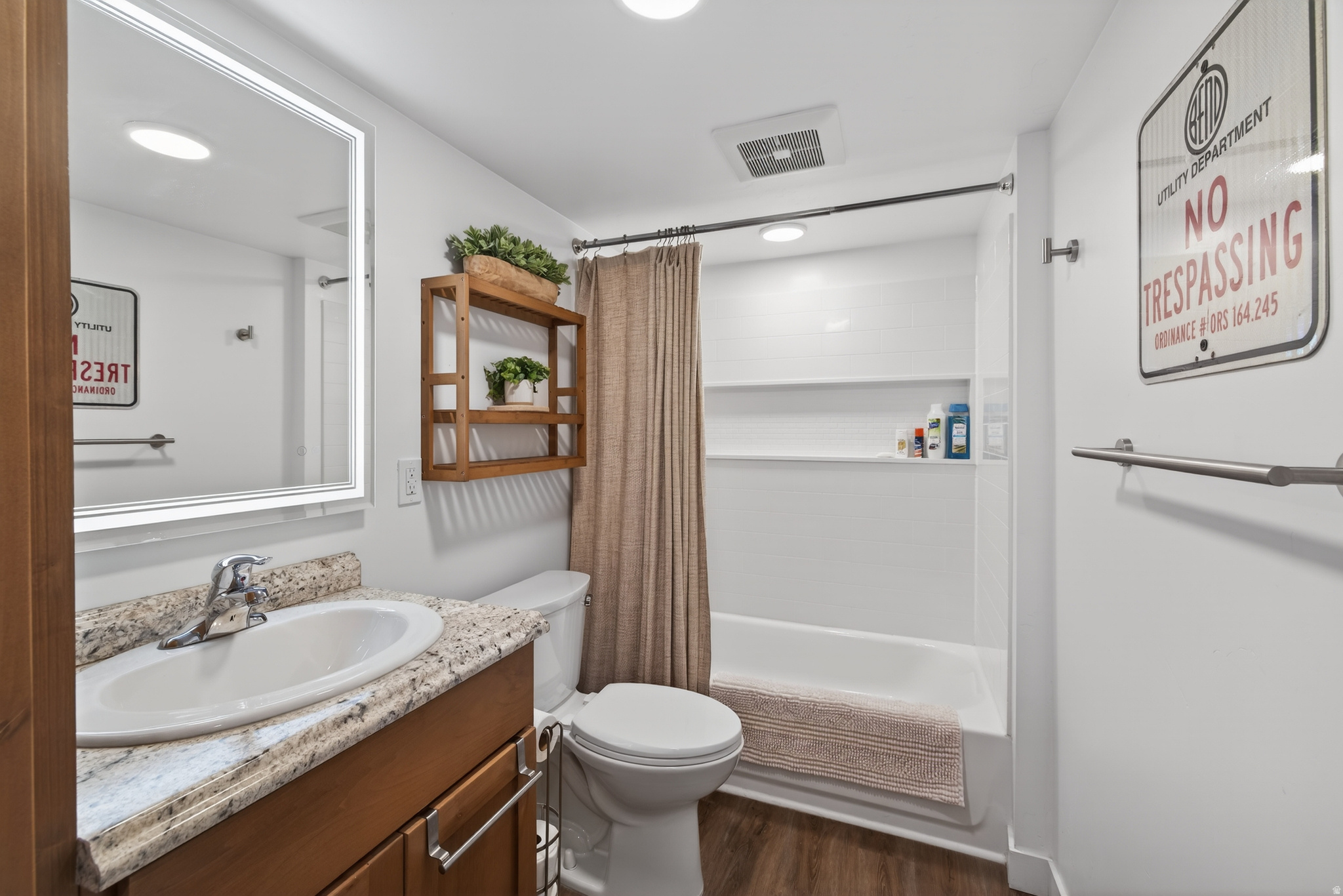 KANE CREEK CONDOS - Residential