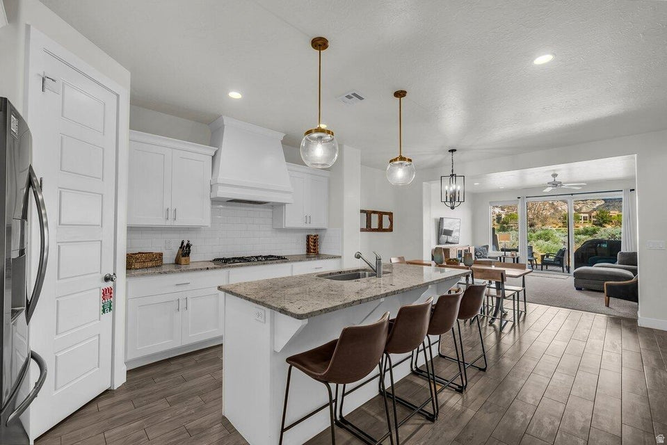 ESCAPES AT THE LEDGES PH 3 - Residential