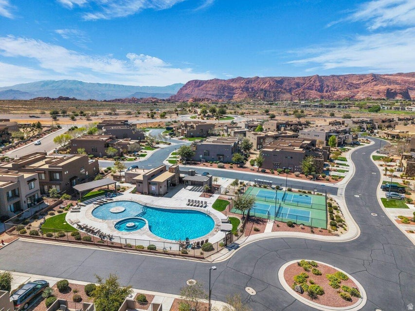 ESCAPES AT THE LEDGES PH 3 - Residential