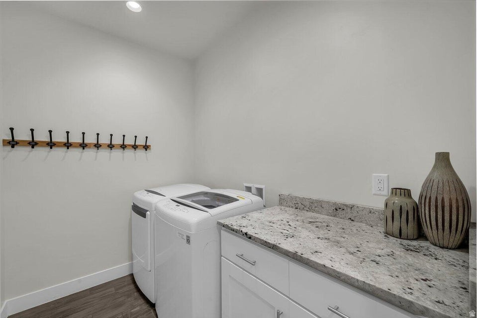 ESCAPES AT THE LEDGES PH 3 - Residential