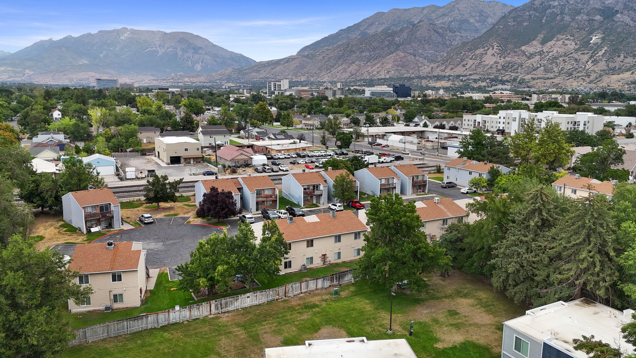 MADISON PARK - Residential