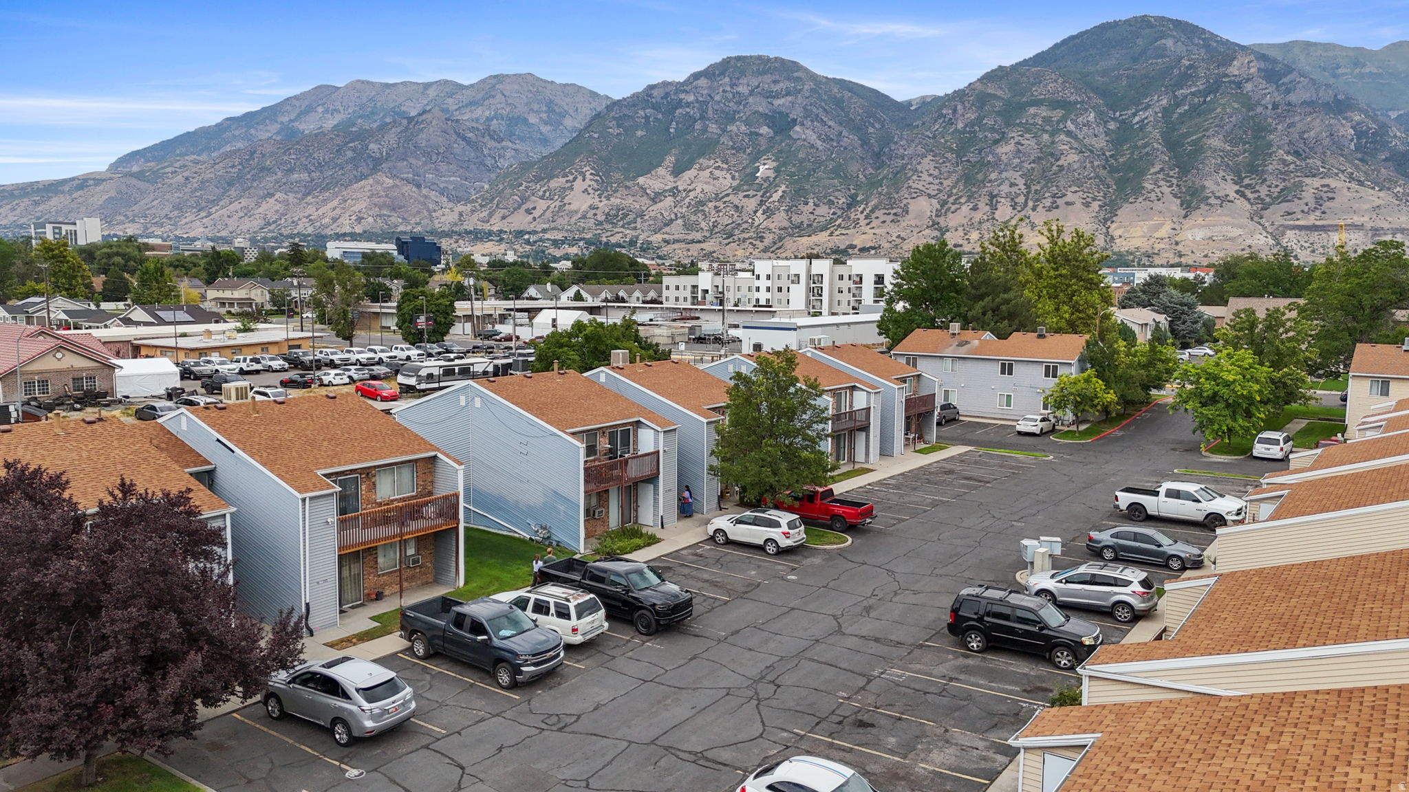 MADISON PARK - Residential