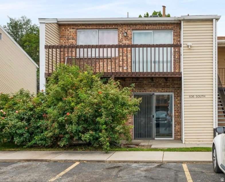 Whether you're looking for your first home, a place for a BYU student, or your next investment opportunity, this charming south Provo, Main Floor /Lower Level condo checks all the boxes!  This adorable, one level living,  2-bedroom, 1-bath condo in Provo is perfectly positioned for convenience. Whether you're racing to class at BYU, heading to Utah Valley Hospital, catching the FrontRunner for an easy commute, or hopping on I-15, you'll spend less time driving and more time living.  Inside, you'll find a home that's perfectly livable from day one-or think of it as your chance to channel your favorite home makeover show. Move right in and enjoy it, or roll up your sleeves, add your own style, and watch the equity grow. First-time buyer? Fantastic. Investor? Even better. Looking for a home for a college student? Bingo. Live in it for 2 years then make it your Real Estate investment--ChaChing!!  With its unbeatable price & location, smart floor plan, and endless potential, this condo is the kind of opportunity buyers wait for... then wish they'd acted on sooner.   Affordable. Convenient. Full of possibility. The only thing missing is your name on the mailbox!  Buyer/Broker to Verify All.