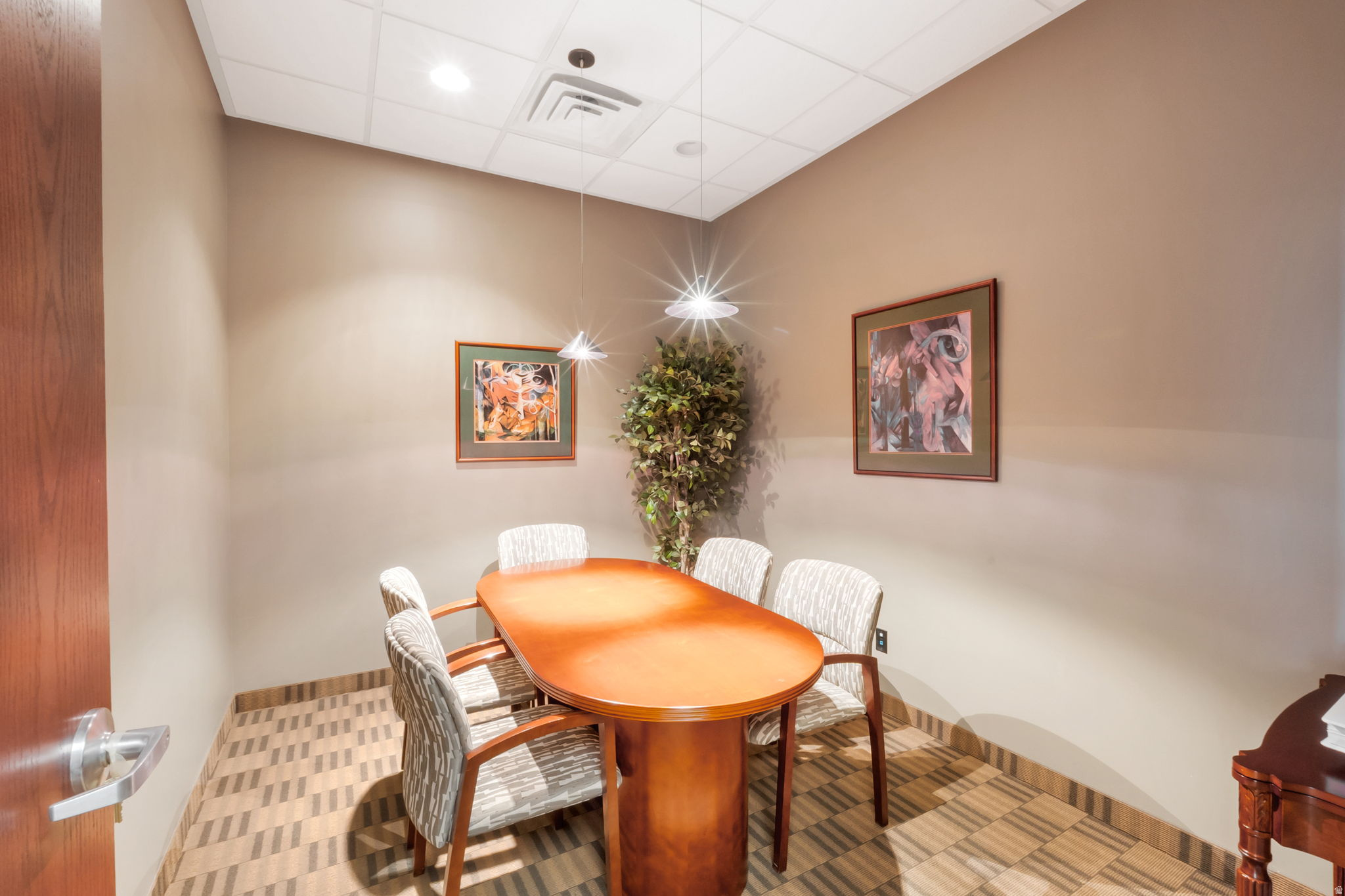 CREEK ROAD - Commercial Lease