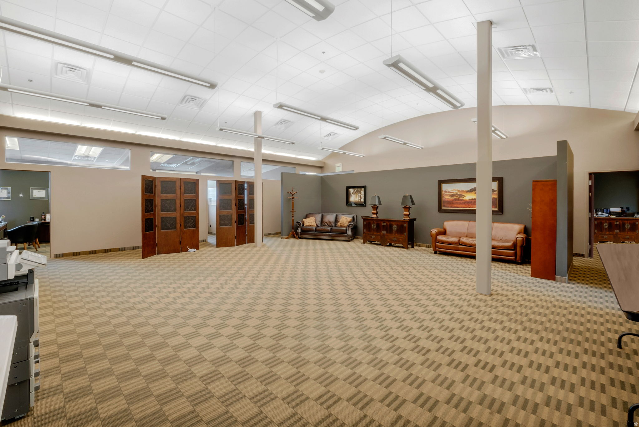 CREEK ROAD - Commercial Lease