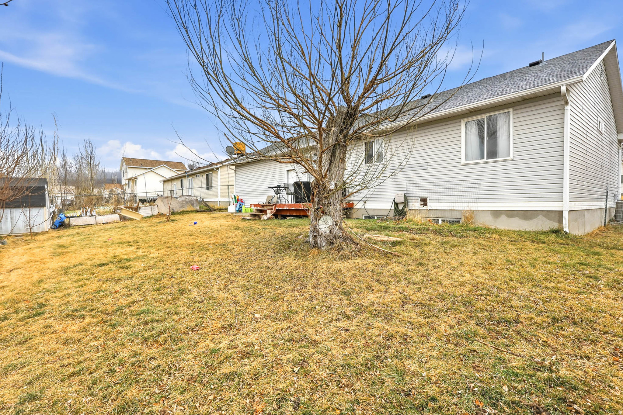 OQUIRRH HILLS - Residential