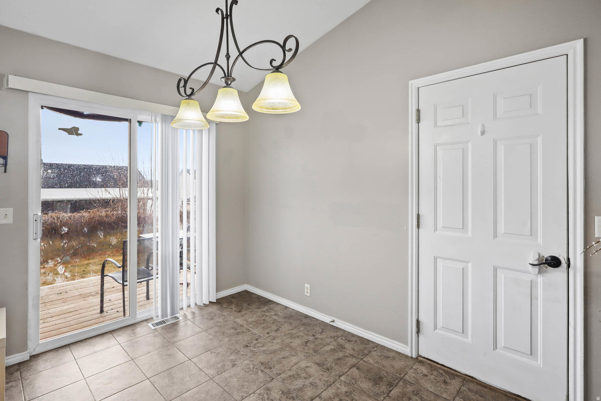 OQUIRRH HILLS - Residential