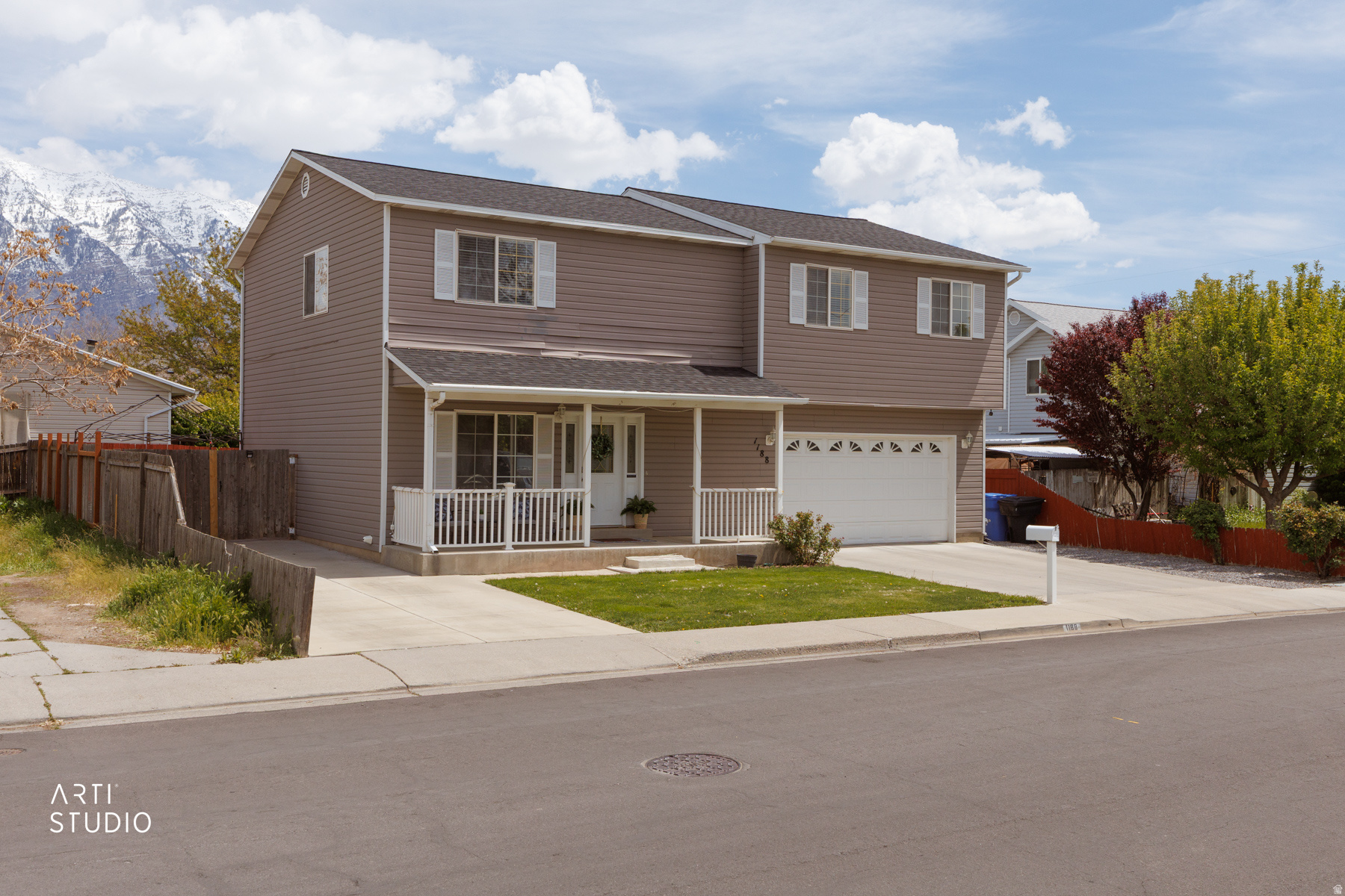 GORDONS COR - Residential