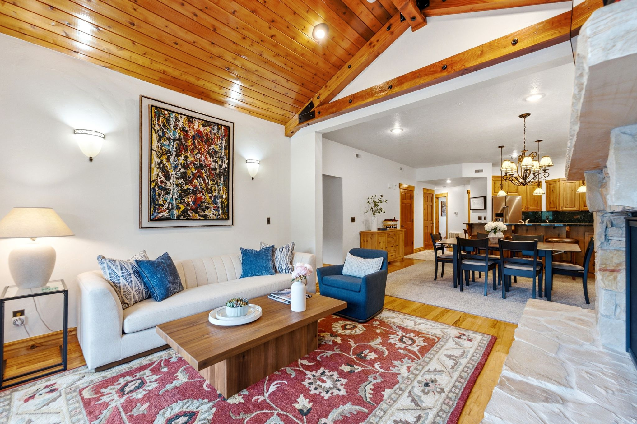 TOWN POINTE CONDOMINIUM - Residential