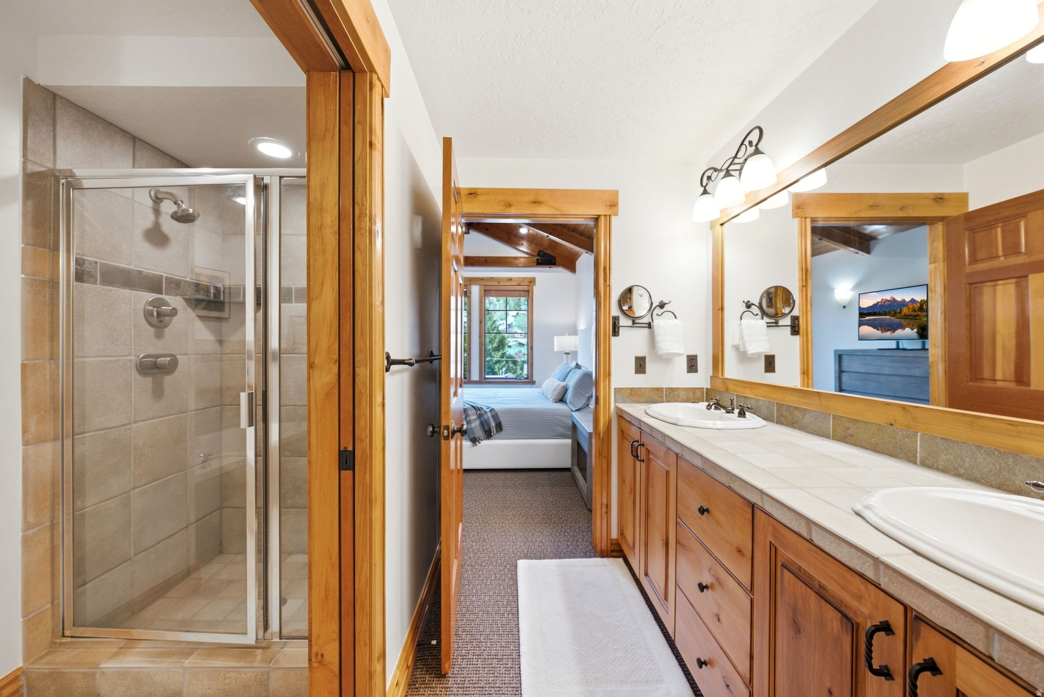 TOWN POINTE CONDOMINIUM - Residential