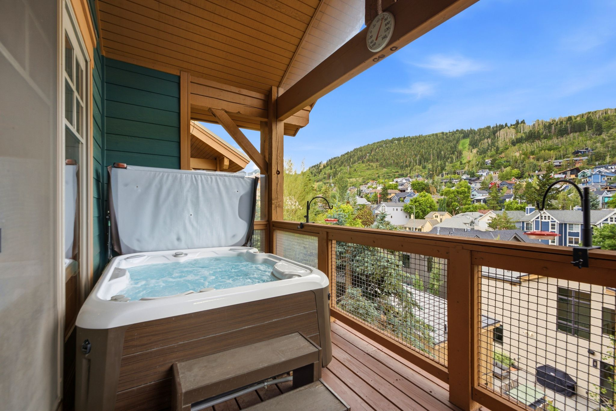 TOWN POINTE CONDOMINIUM - Residential