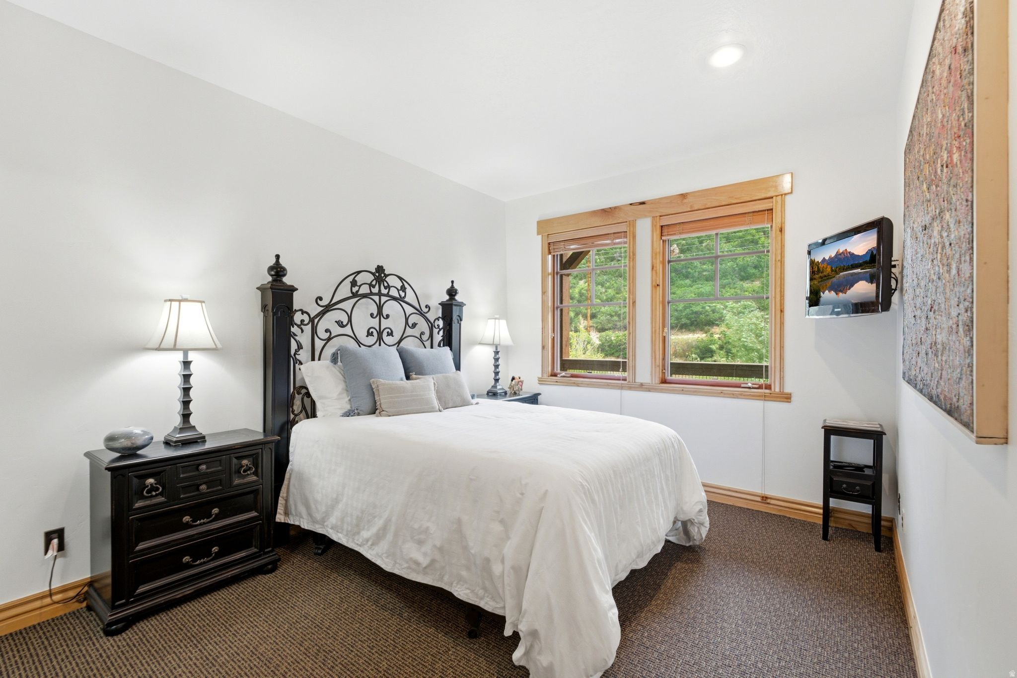 TOWN POINTE CONDOMINIUM - Residential