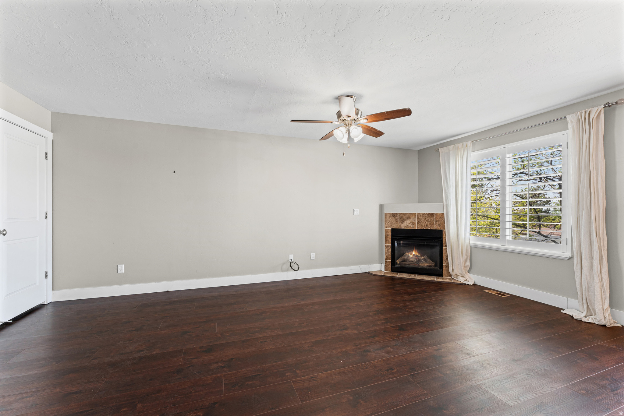 ORCHARD HOLLOW - Residential