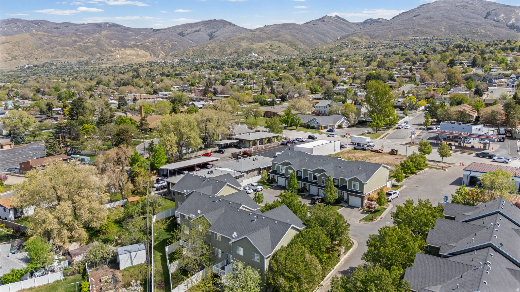 ORCHARD HOLLOW - Residential