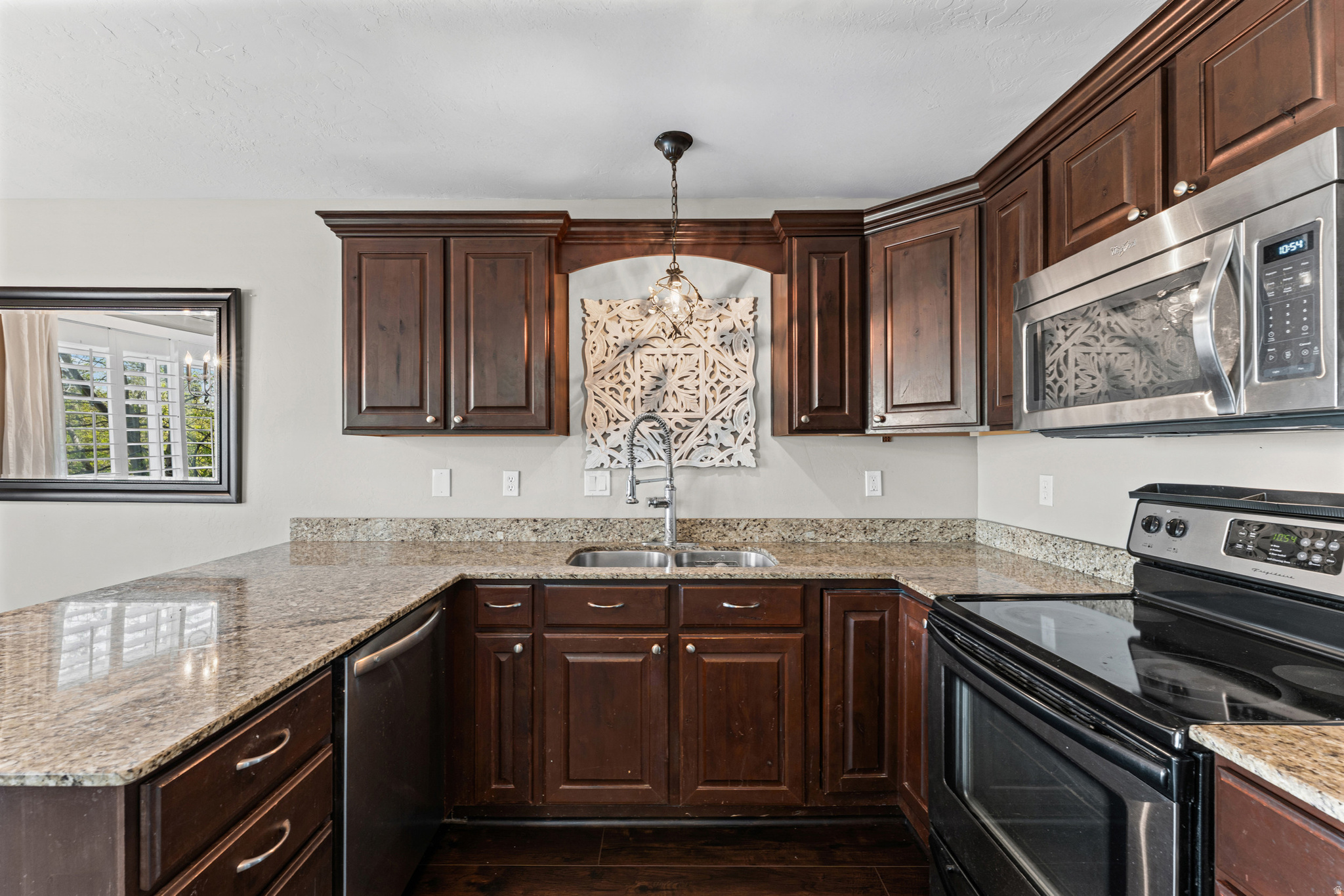 ORCHARD HOLLOW - Residential