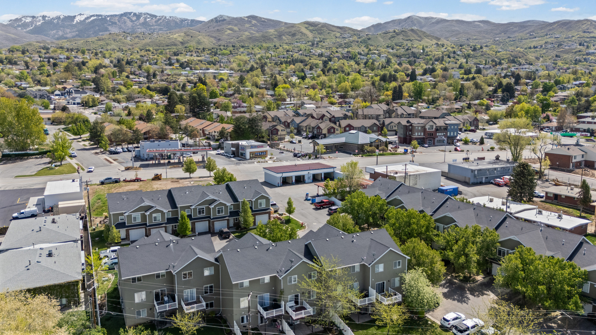 ORCHARD HOLLOW - Residential