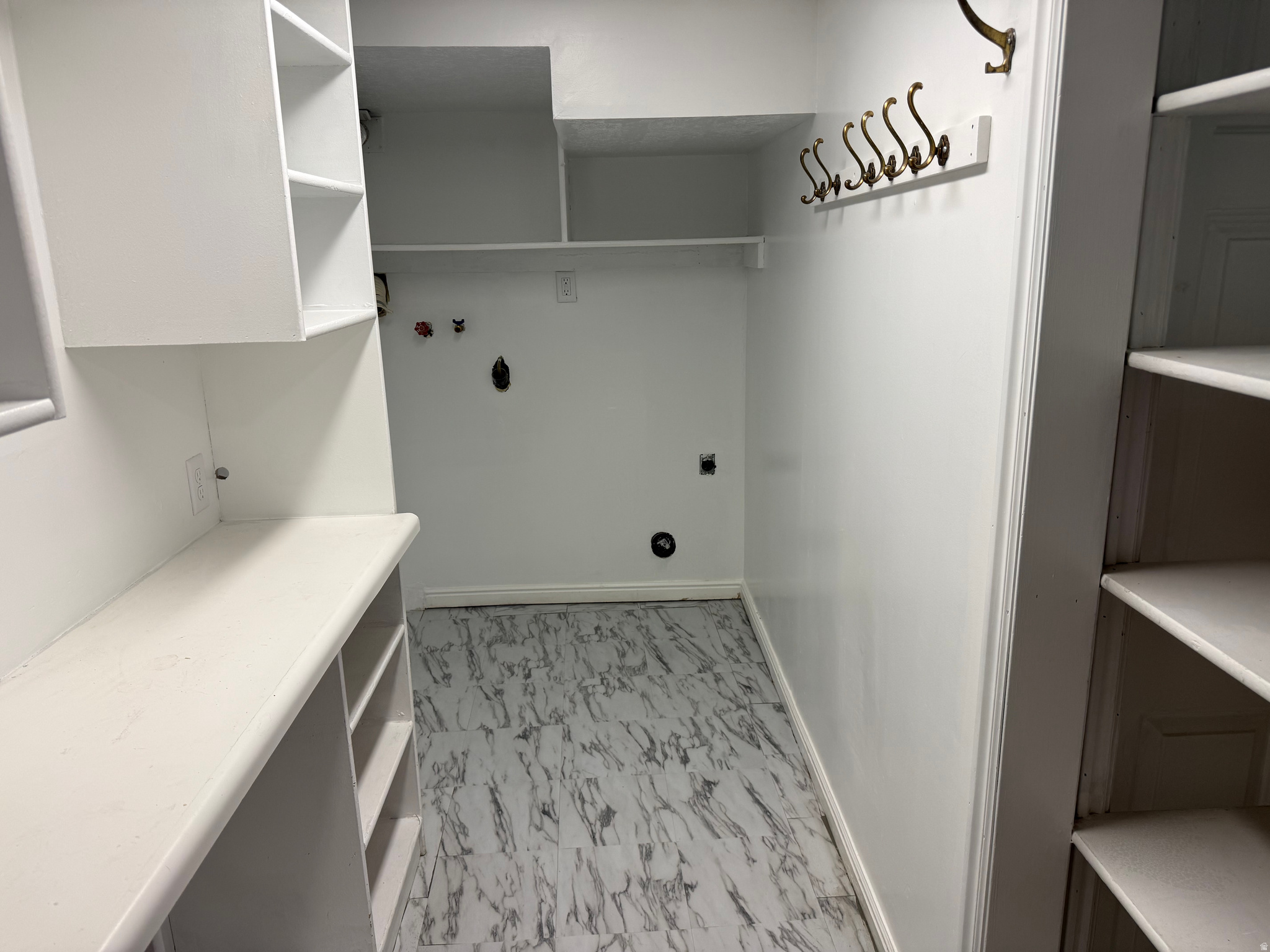 WALDEN HILL - Residential