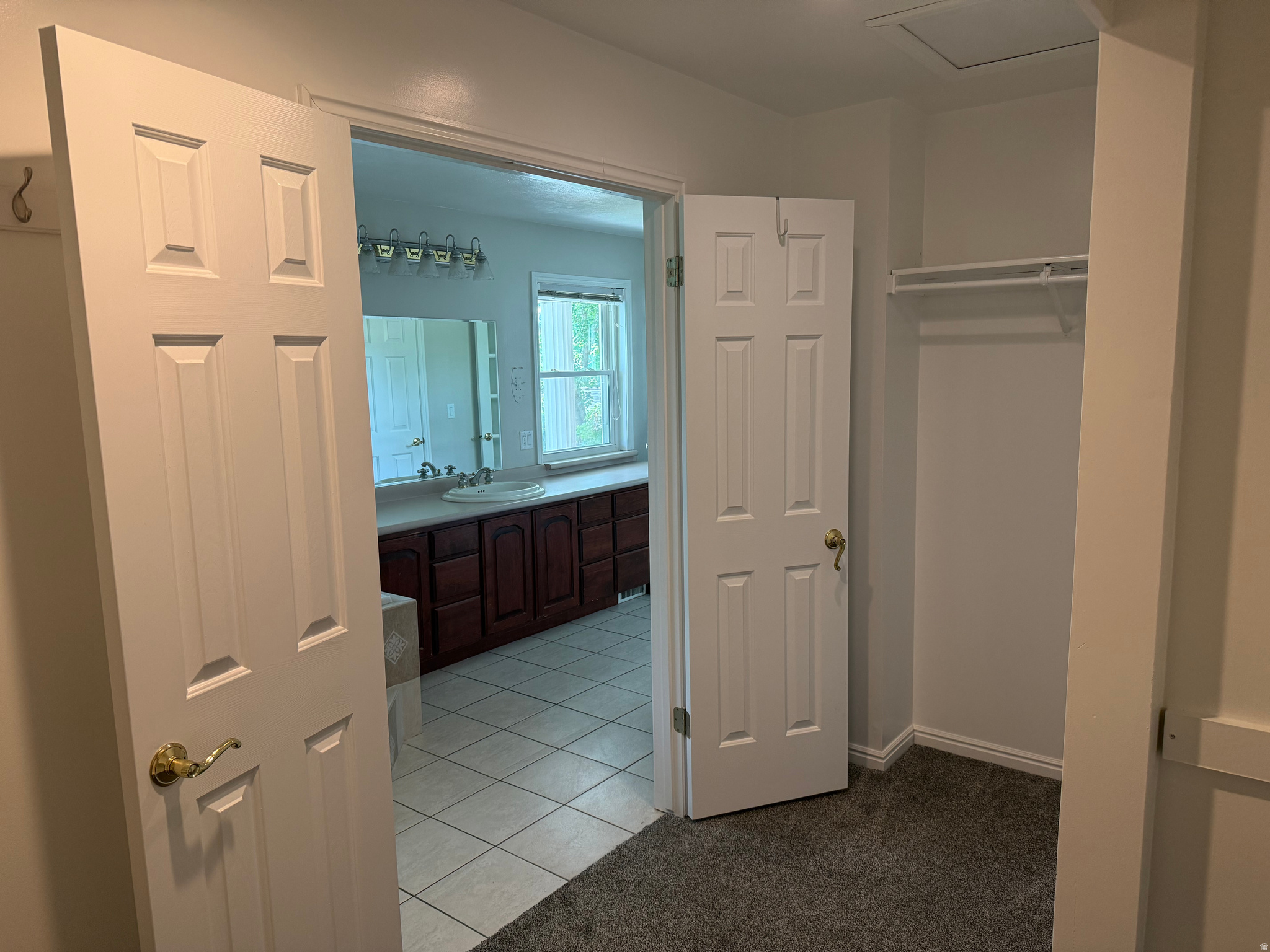 WALDEN HILL - Residential