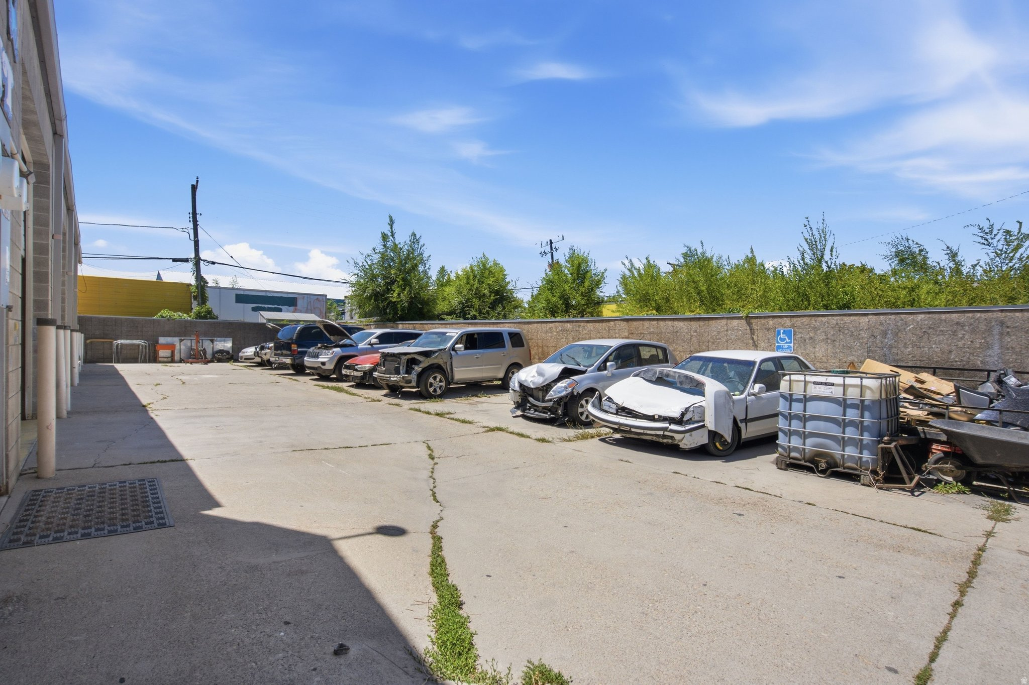 LINCOLN - Commercial Sale