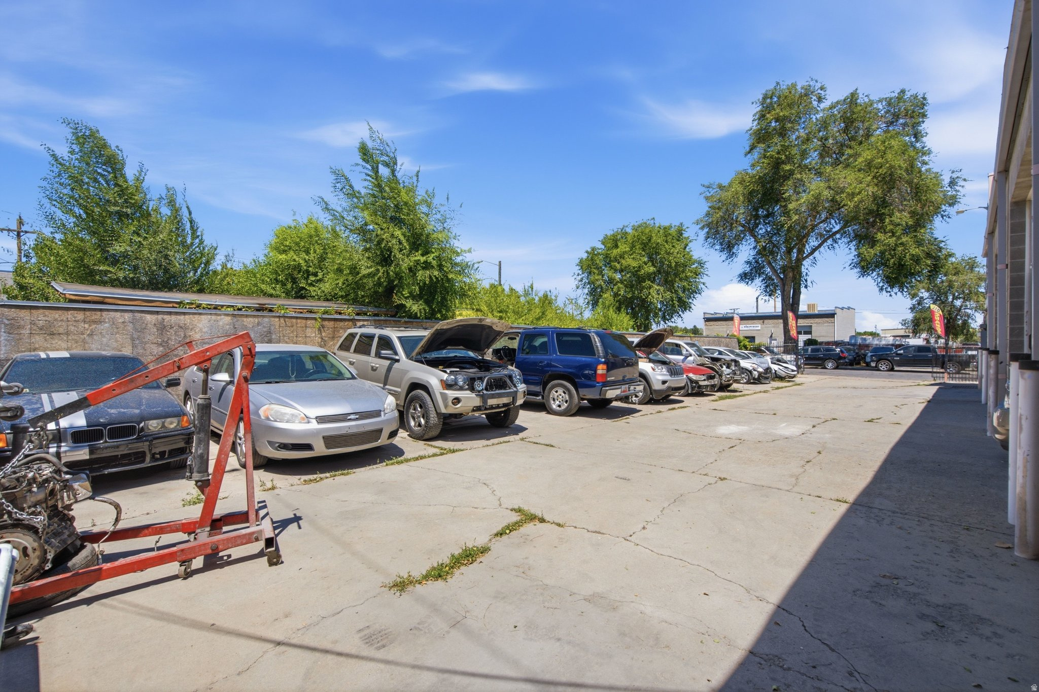 LINCOLN - Commercial Sale