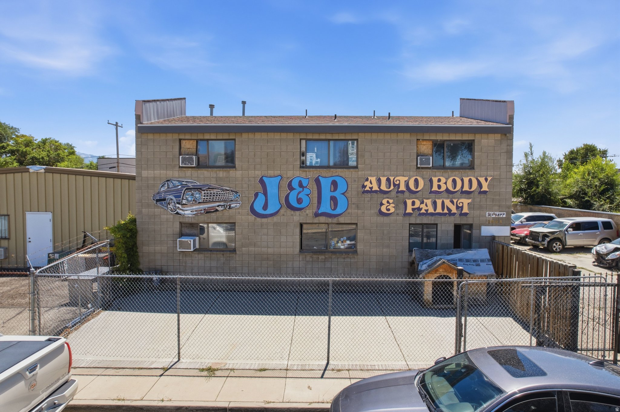 LINCOLN - Commercial Sale