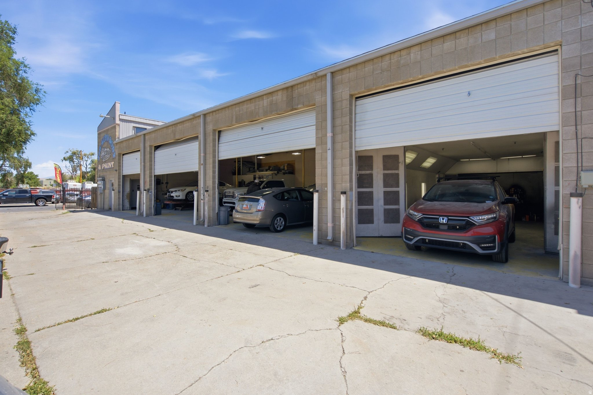 LINCOLN - Commercial Sale