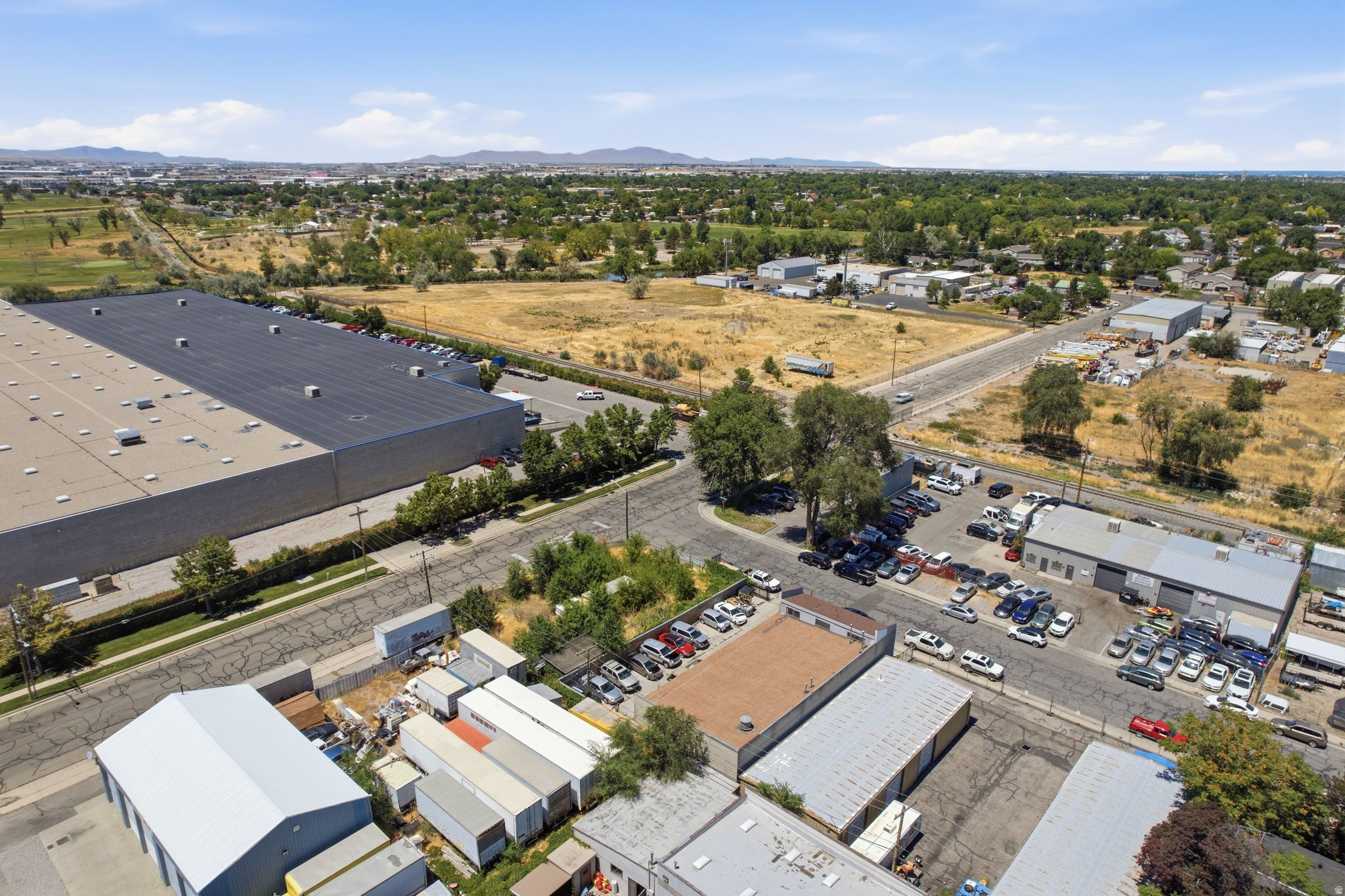 LINCOLN - Commercial Sale