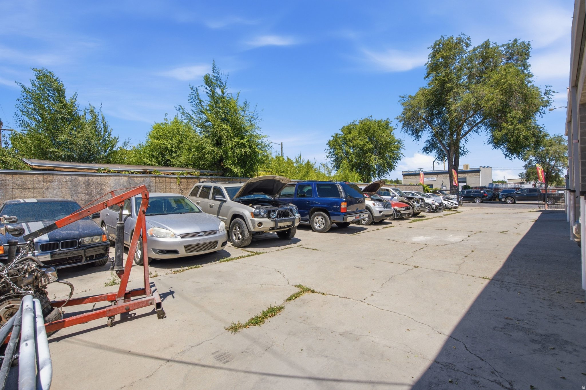 LINCOLN - Commercial Sale